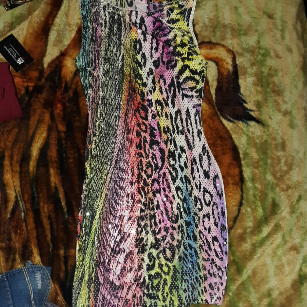 Dress - Picture 2 of 2